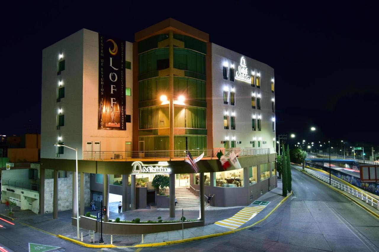 Hotel Mision León de los Aldamas Extérieur photo