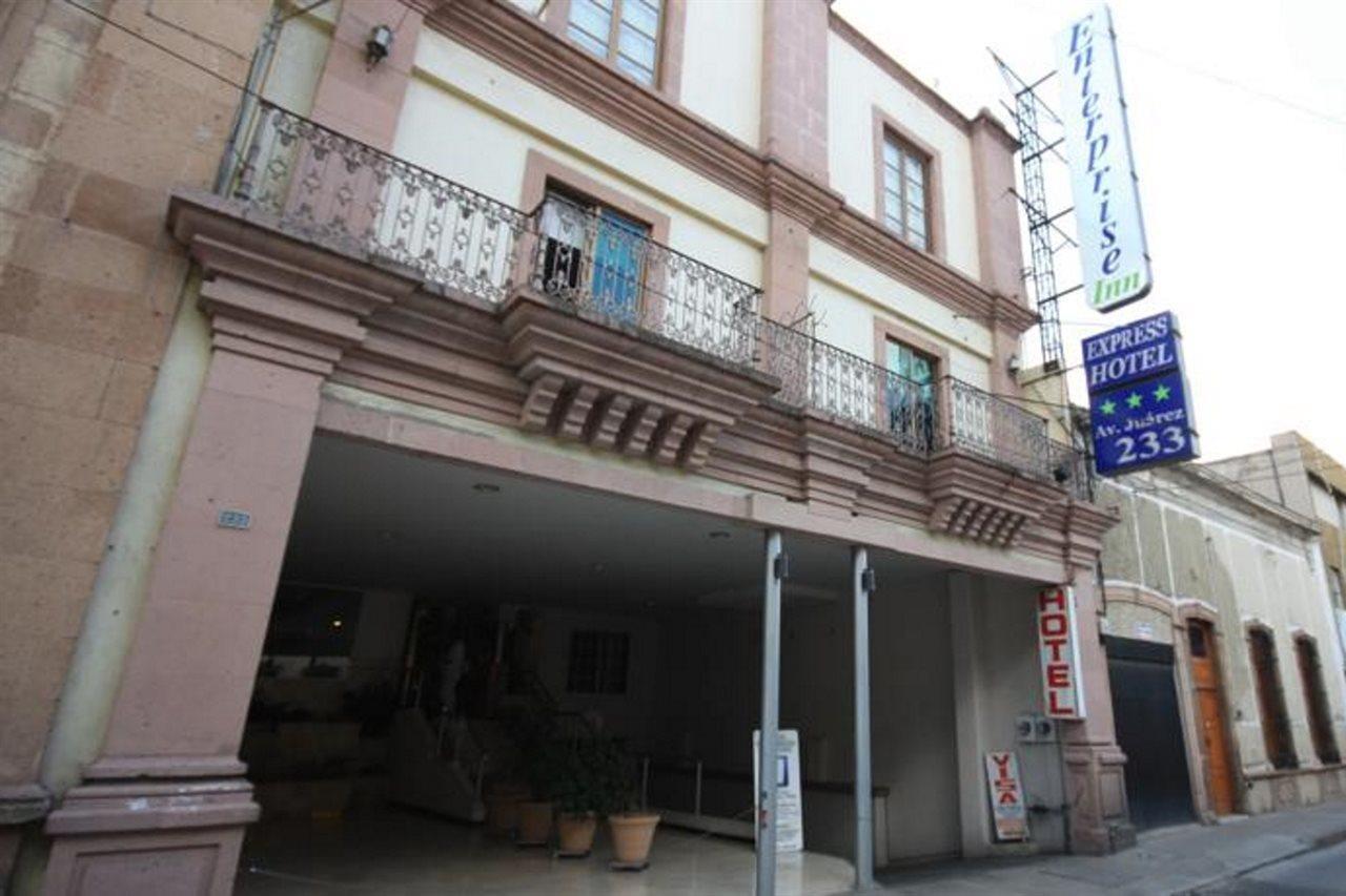 Hotel Mision León de los Aldamas Extérieur photo