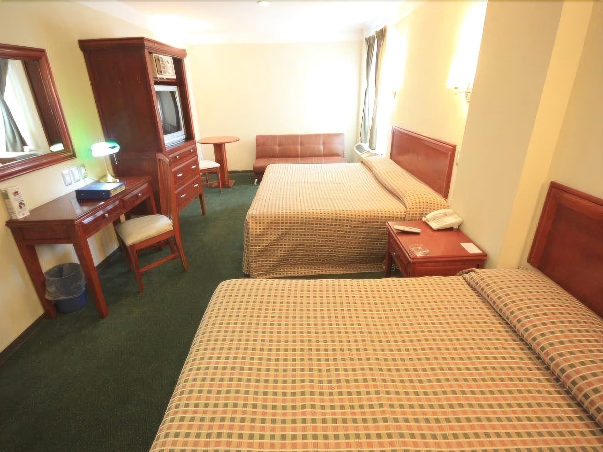 Hotel Mision León de los Aldamas Extérieur photo