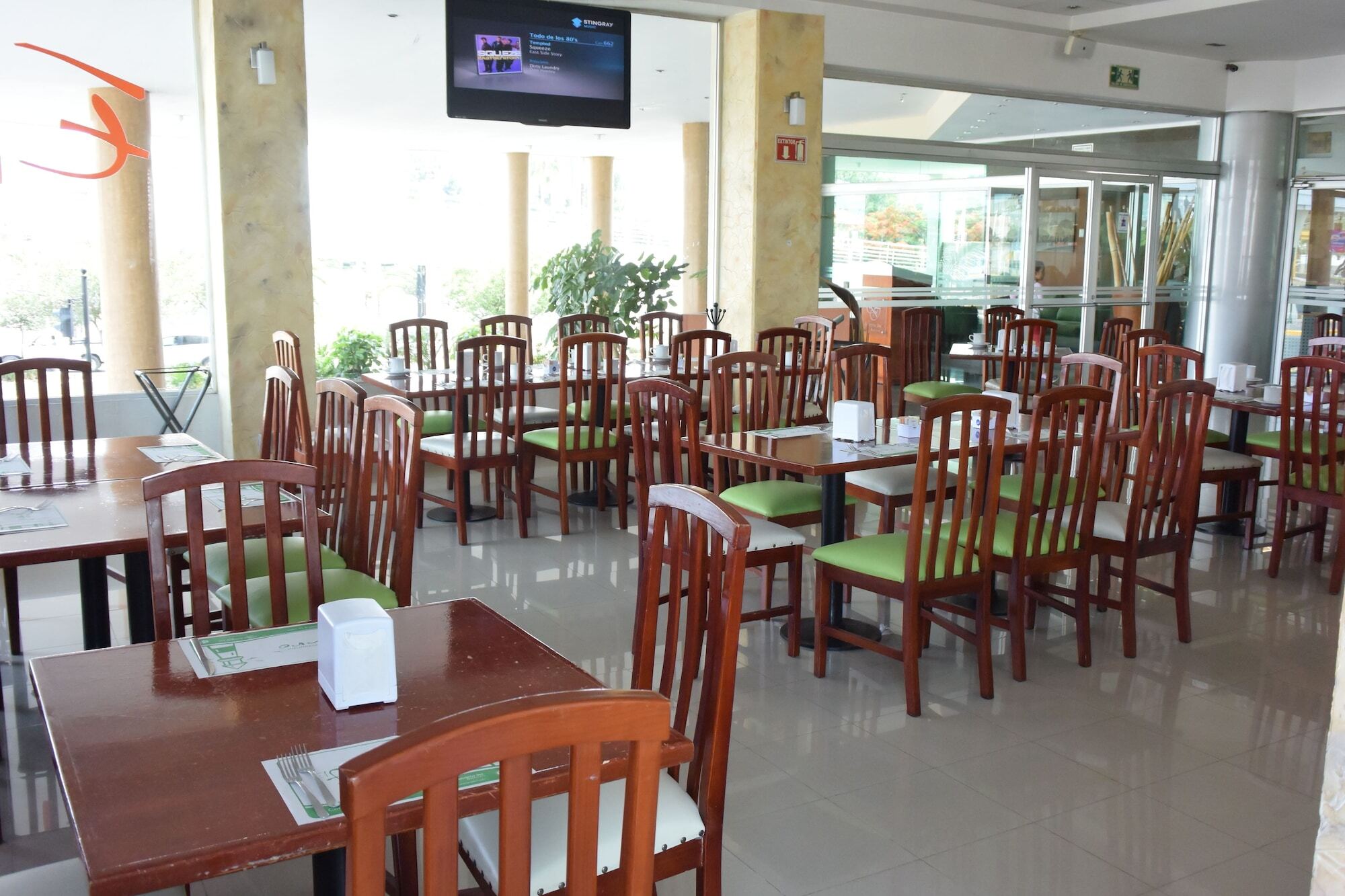 Hotel Mision León de los Aldamas Extérieur photo