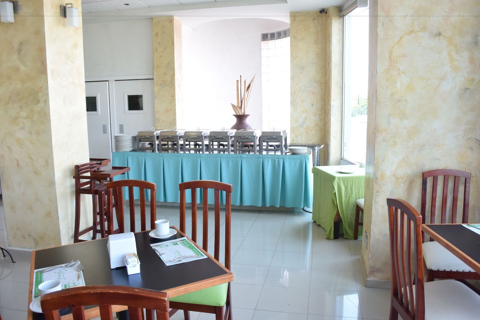 Hotel Mision León de los Aldamas Extérieur photo